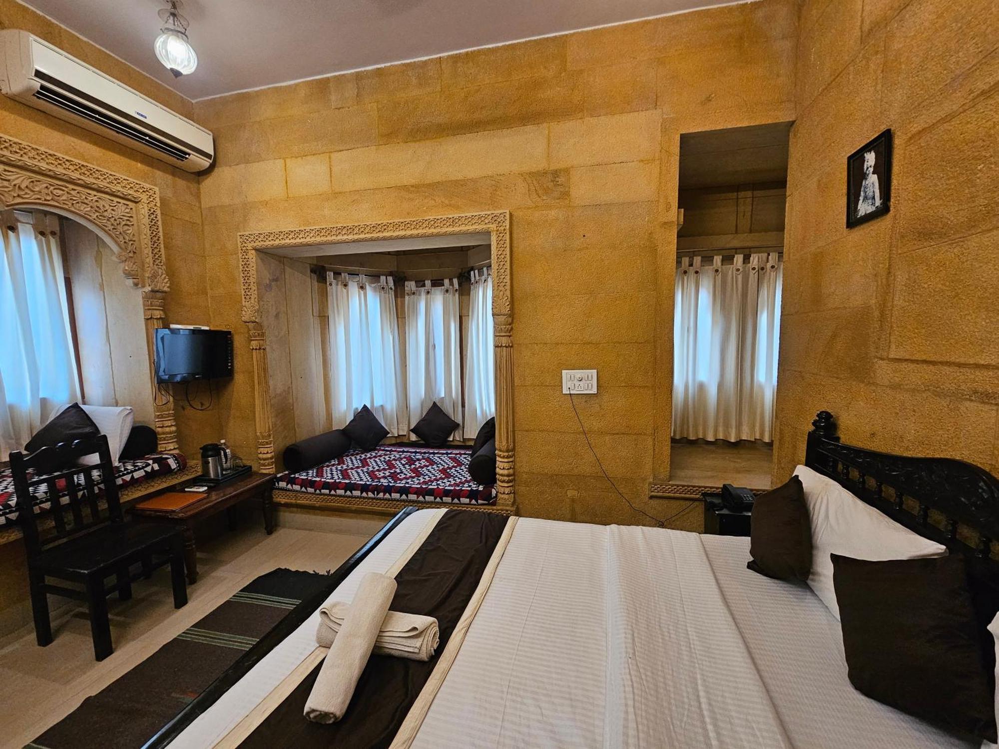 Hotel Royal Haveli Jaisalmer Exterior foto